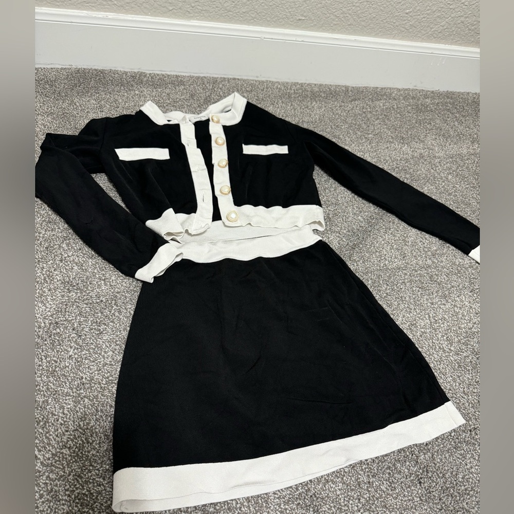 aritzia navy blue and white skirt set